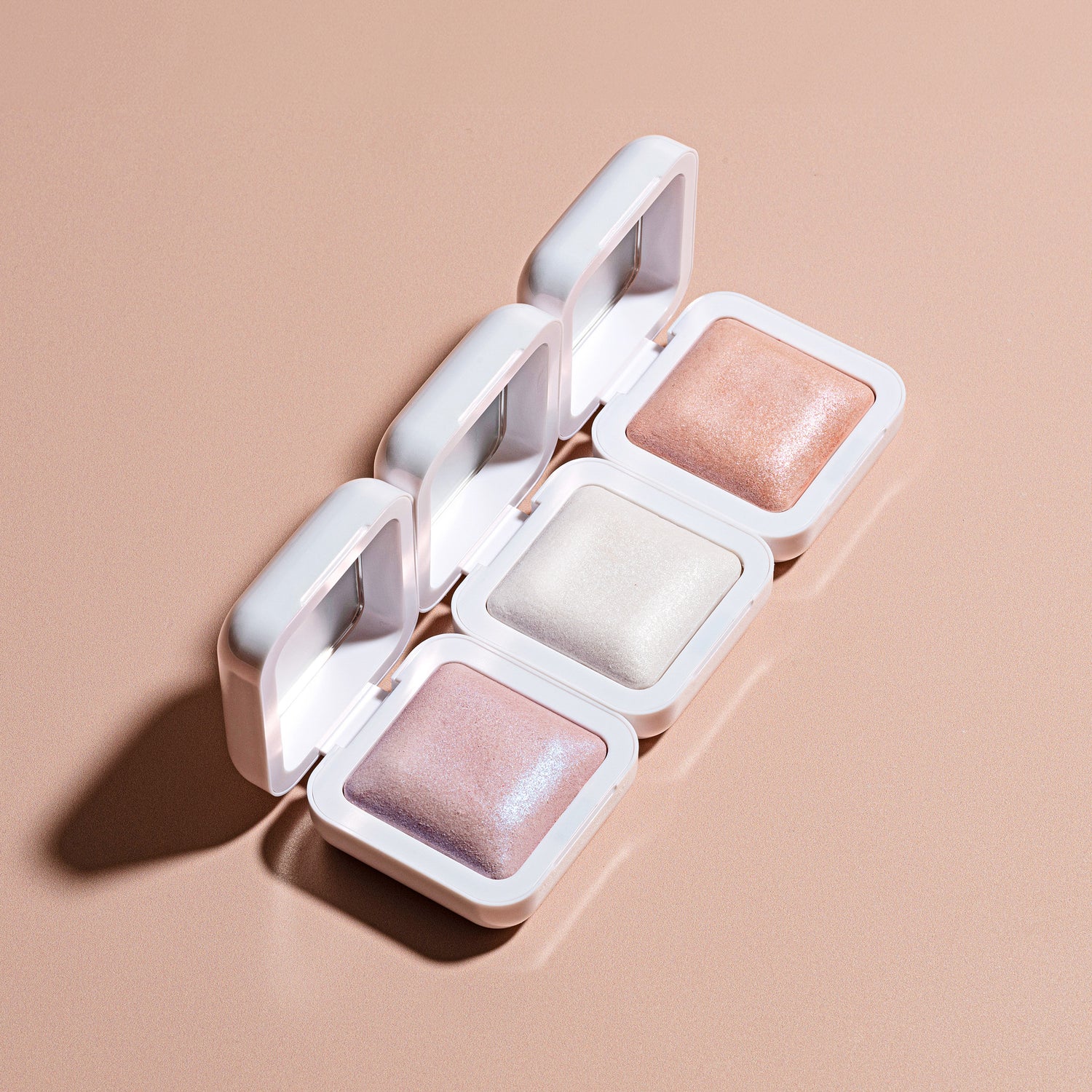 Diamond Powder Highlighter with Superfine Irridescent Shine