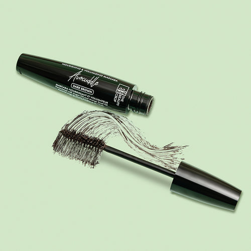 <div class="metafield-rich_text_field"><p>Open the mascara and remove any excess product on the tip of the wand. Starting at the root of your lashes, wiggle the wand back and forth gently to deposit the product and separate the lashes.Continue to apply the mascara, working your way up to the tips of your lashes. Allow the first coat to dry before applying a second to build volume and length, depending on your desired look.</p></div>