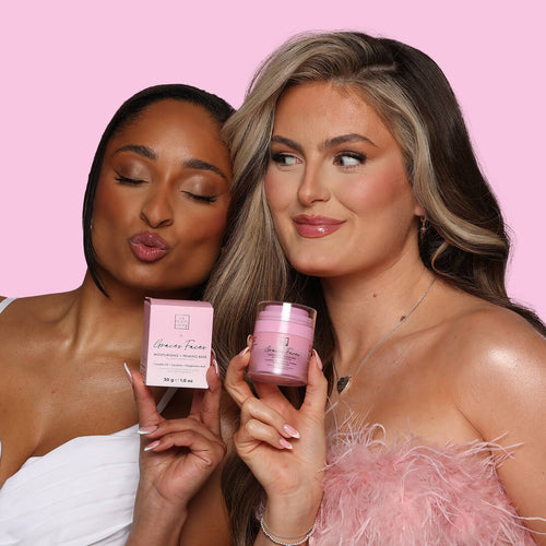 <div class="metafield-rich_text_field"><p>Apply one to two pumps evenly to the face prior to makeup application, after cleansing. Let primer set before makeup application.</p><p><br />
<strong>Grace’s top tip: </strong>Pair with the Coco Gold primer in the set so you can zone prime, control oil &amp; create the perfect base for makeup!</p></div>