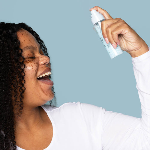 <div class="metafield-rich_text_field"><p>Shake well before each use. Use as first step to your skin prep before makeup application. ‎Spray onto your clean face, neck and chest. Rehydrate your skin throughout the day to freshen your look.<br />
<br />
<strong>PRO TIP:</strong> Use alongside our Peptide Calm Barrier Balm and Peptide Calm Lip Treatment for the ultimate skin prep.</p></div>