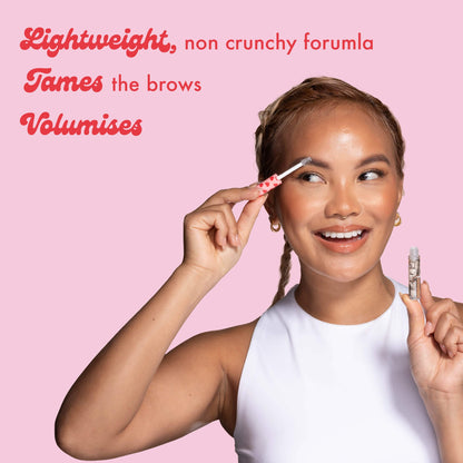 Lightweight, non crunchy forumla
Tames the brows
Volumises